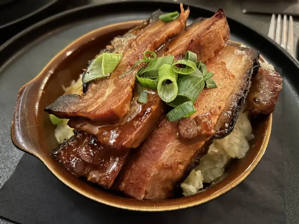 Andrew Knight_Bistro Noroc by Jarko_Leiden_review