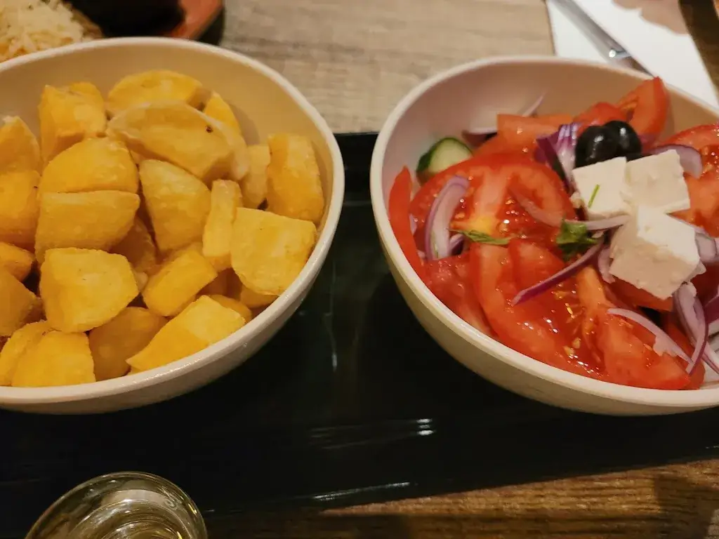 Baris Eroglu_De Griek_Zee_review