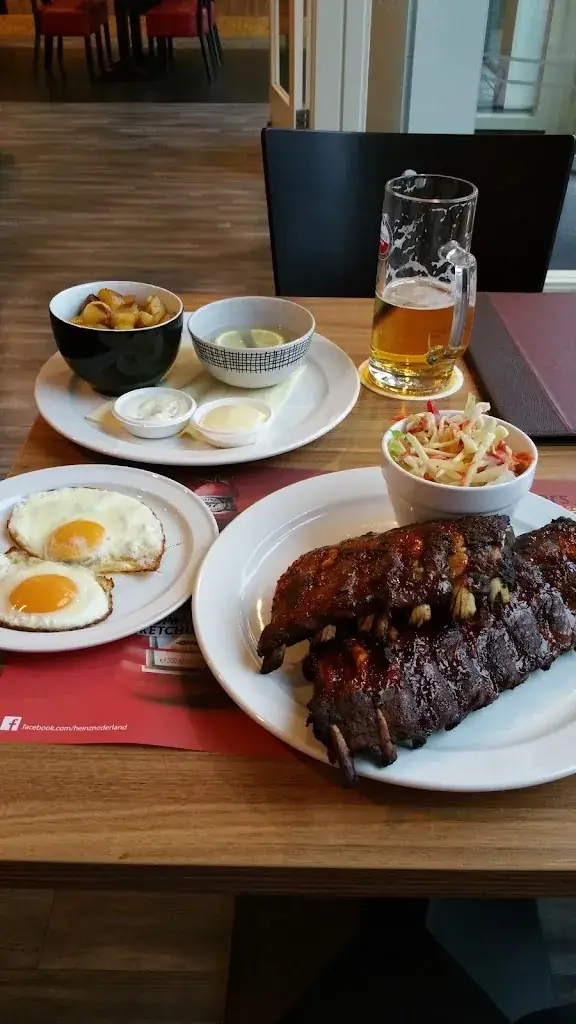 Paul Foreman_Routiers Emmen_Emmen_review