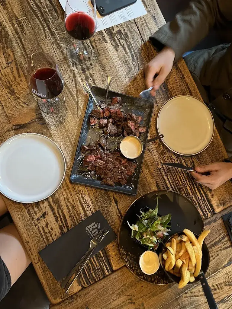 Joy Supree_Grill-bar Ruig_Zee_review