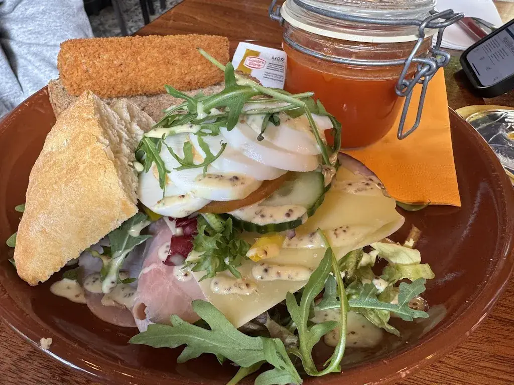 Emma_De Roskam_Zee_review