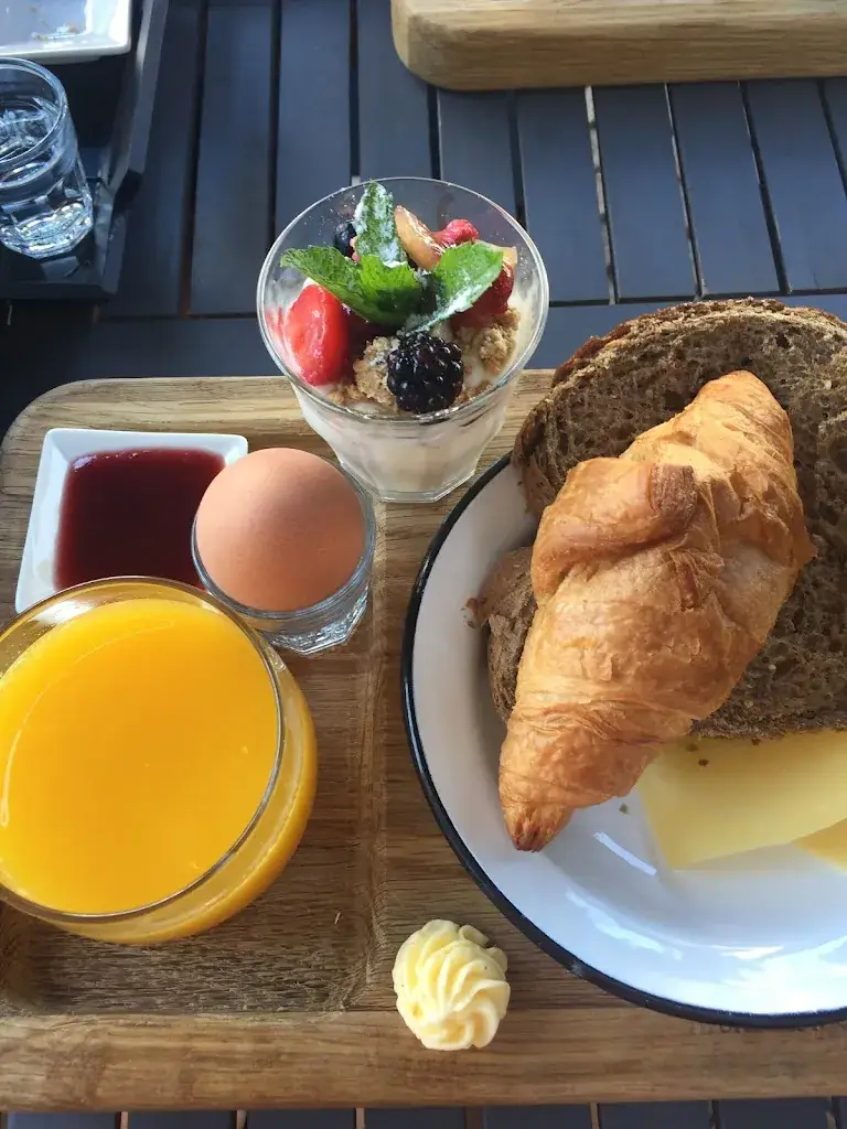 Lea_Brownies & downieS Katwijk_Zee_review