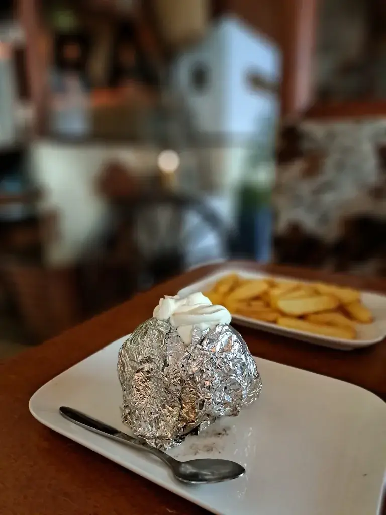 Menu_La Tapera_Zee_image_3