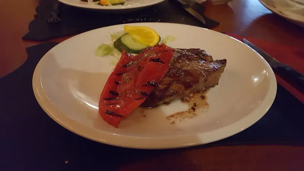 Menu_La Tapera_Zee_image_6