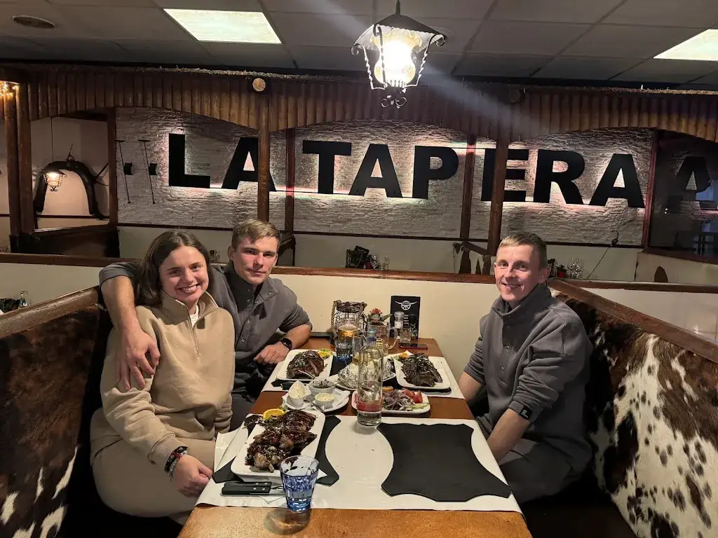 Katryna I._La Tapera_Zee_review