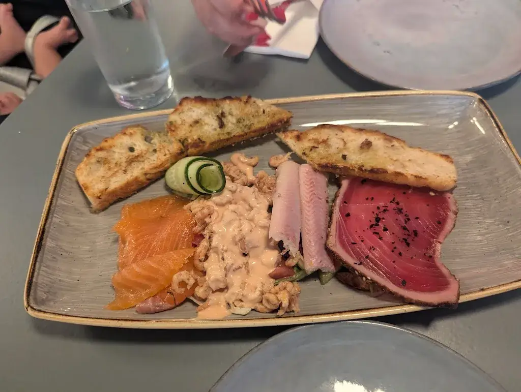 Chad Fiedler_Schuitemaker Visrestaurant Voorstraat_Zee_review