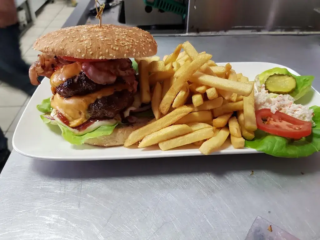 Ribs & Burgers & avond bier lijn restaurant in Kwintsheul