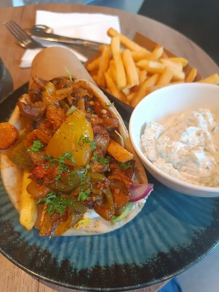 Nicole McMahon_Mr George Greek streetfood_Gorinchem_review