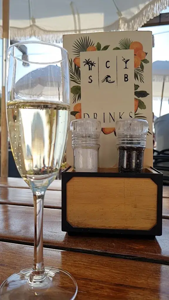 Strandpaviljoen SandCbar_Zee_slider_image_2