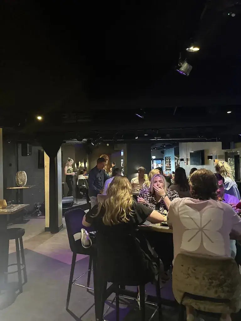 Cherlene Robson_Casa Cara Restaurant_Zee_Bewertung