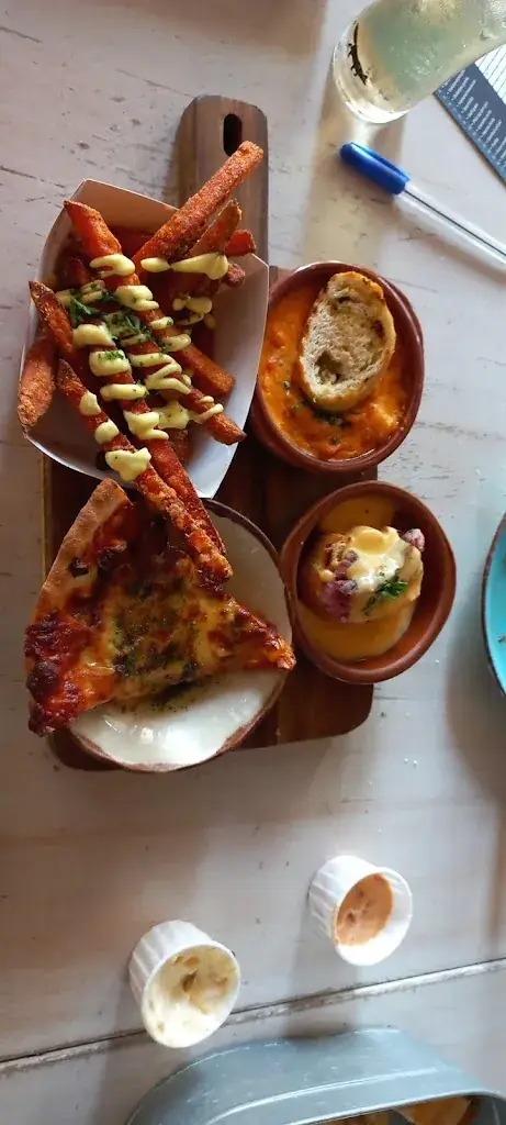 Menu_Friends_Zee_image_5