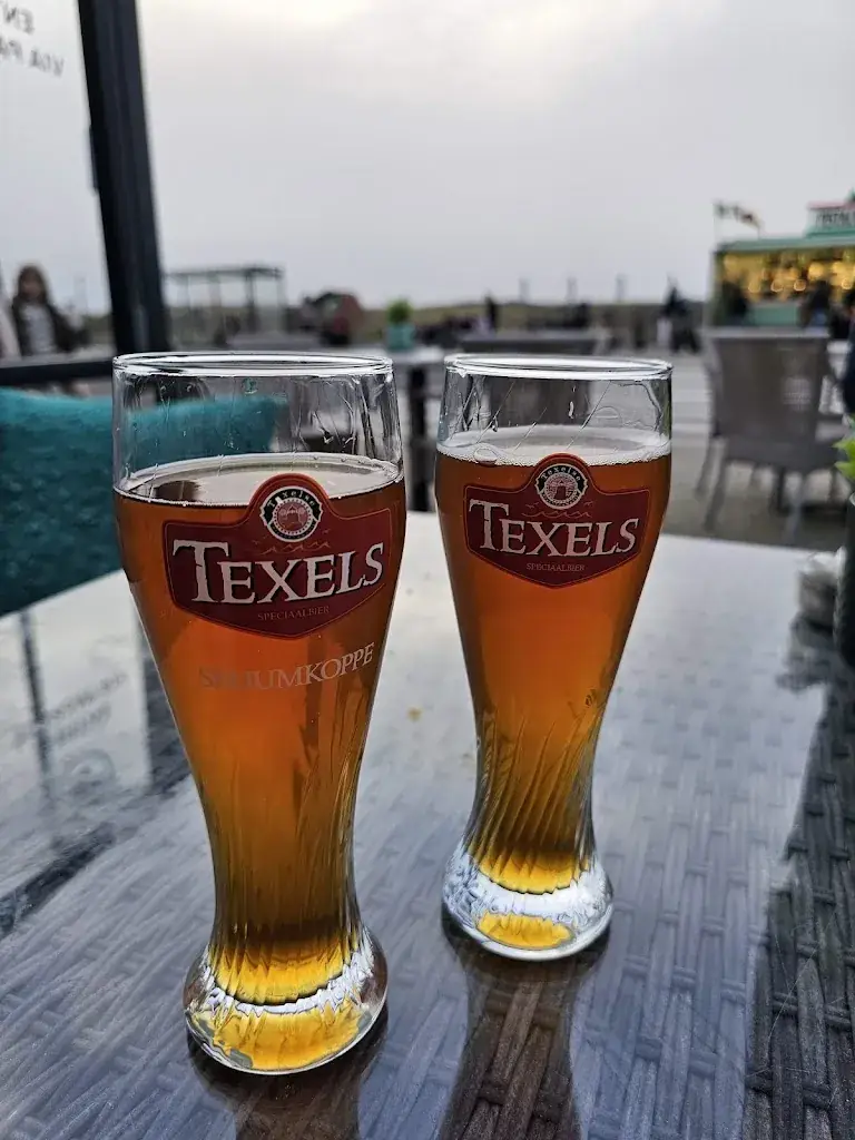 Ferenc File_Friends_Zee_review