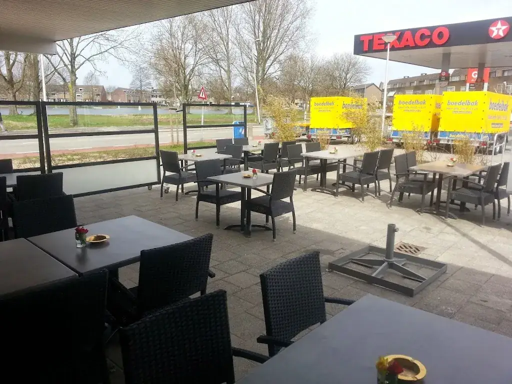 Eetcafé Santas restaurant in IJssel