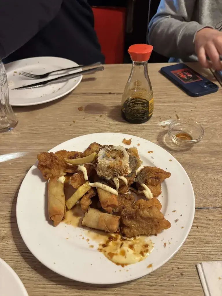 Achmed Beton_Eetse Hoekschewaard_Klaaswaal_review