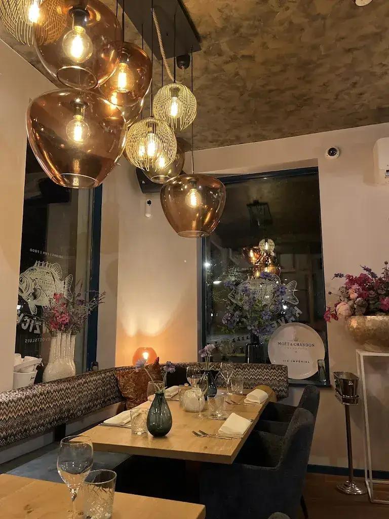 Havenzicht restaurant in Hellevoetsluis