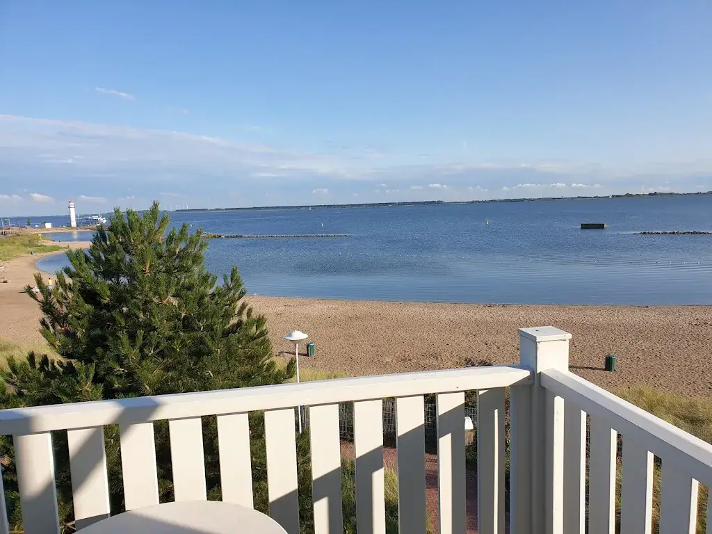 Andrei Tavirlau_Cape Helius_Hellevoetsluis_review