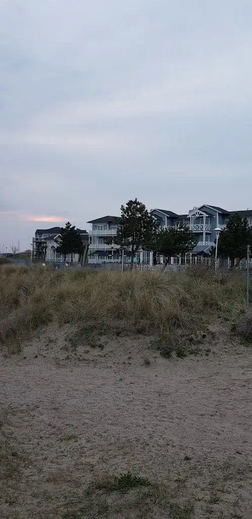 joanna wronkowska_Cape Helius_Hellevoetsluis_review