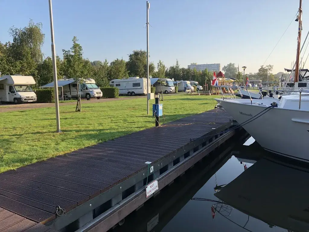 Paul Cooper_Jachthaven en Camping de Domp_Sneek_review
