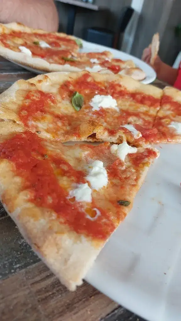 Menu_Ye's Pizza and Grill_Hellevoetsluis_image_8