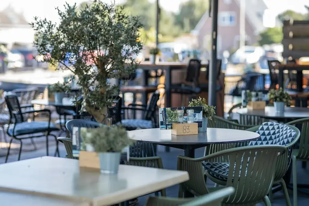 Raadhuis eten en drinken_Goudriaan_slider_image_1