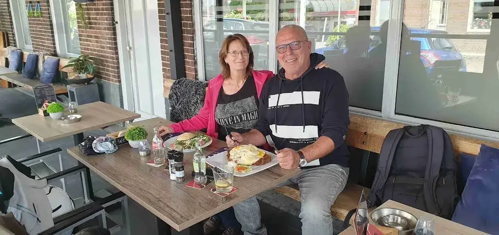 henk Vanherk_Café Sluis_Groot-Ammers_review