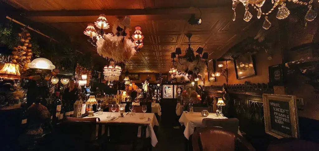 Marlies Frenk_'t Vaticaan_Sneek_review