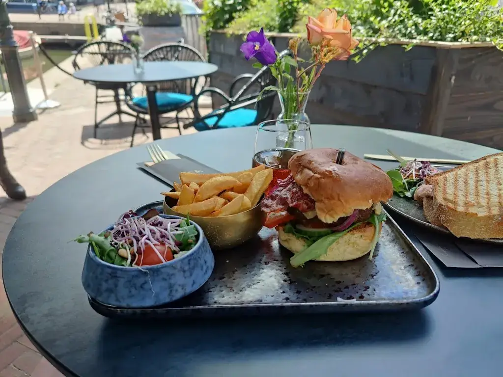 Steve brown_LLEV_Middelharnis_review