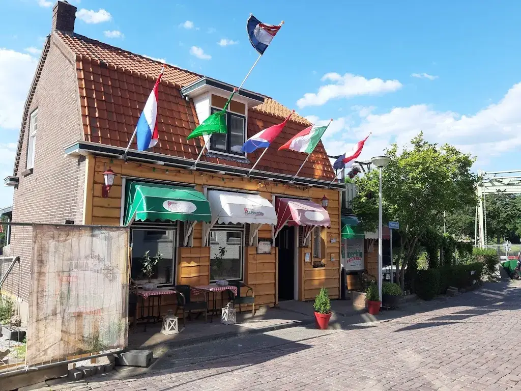 Trattoria Le Pinocchio - Pizzeria restaurant in Middelharnis