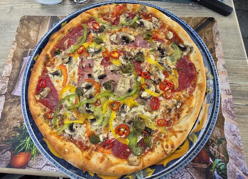 Trattoria Le Pinocchio - Pizzeria_Middelharnis_slider_image_2