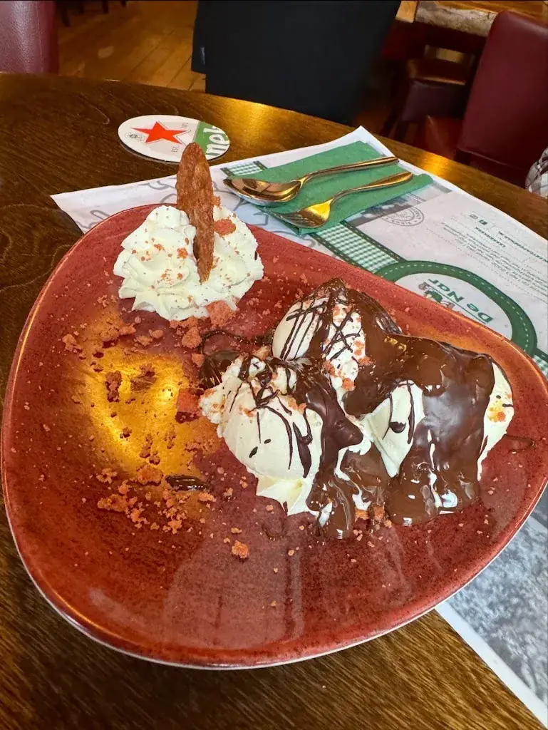 Hans Wurst_De Nar_Lekkerkerk_recensione