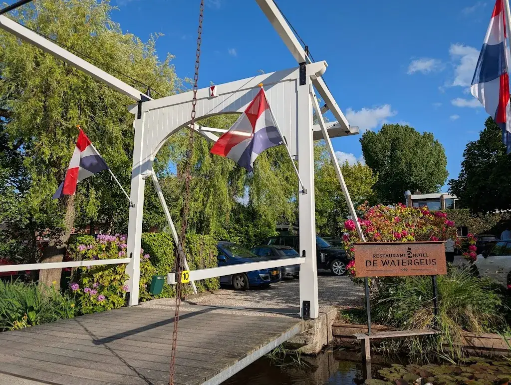 L N_Hotel Restaurant 