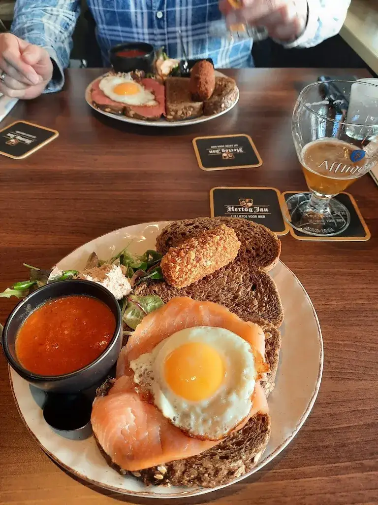 Menu_Plateau Eten & Drinken_Spijkenisse_image_9