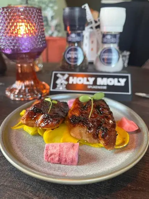 Restaurant Holy Moly_Spijkenisse_slider_image_3