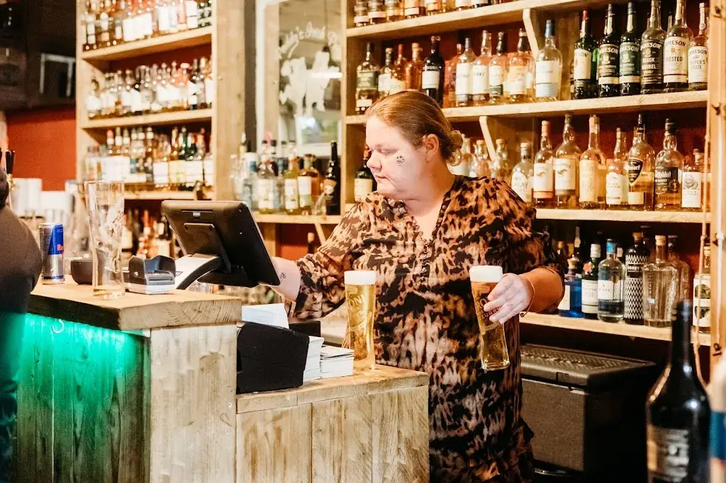 Odette Fernandez (Odette Photoart)_Murray's Irish Pub & Whiskey Bar_Spijkenisse_review