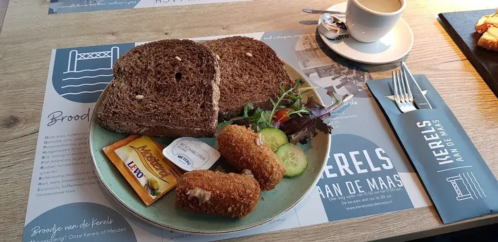 Jeroen At home_Kerels aan de Maas_Spijkenisse_review