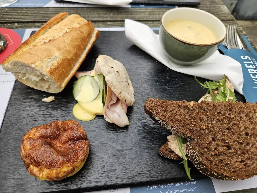 Kerels aan de Maas_Spijkenisse_slider_image_3