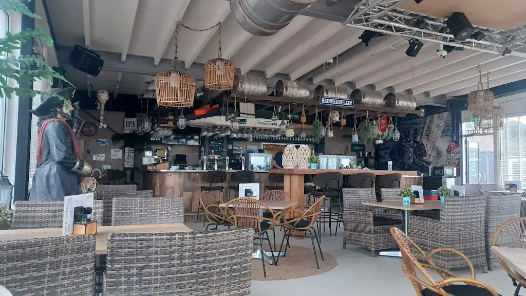 Celest Venter_Beach Café De Zeester_Ouddorp_review