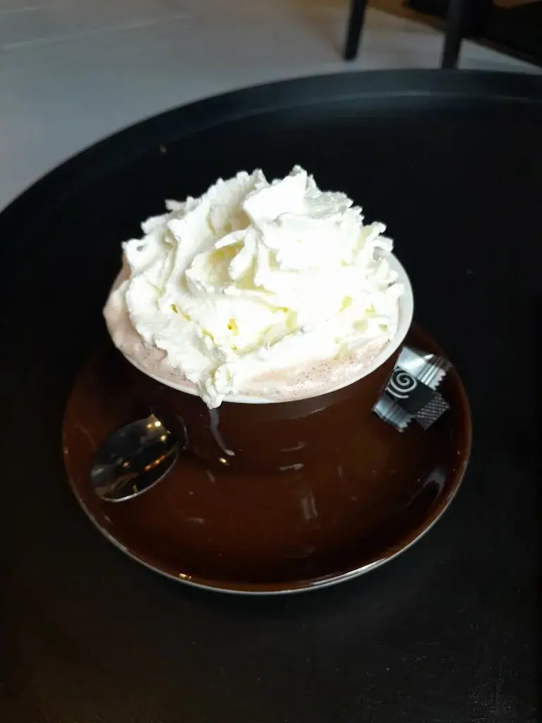 Erick Nova_Bij Timmers_Aar_review