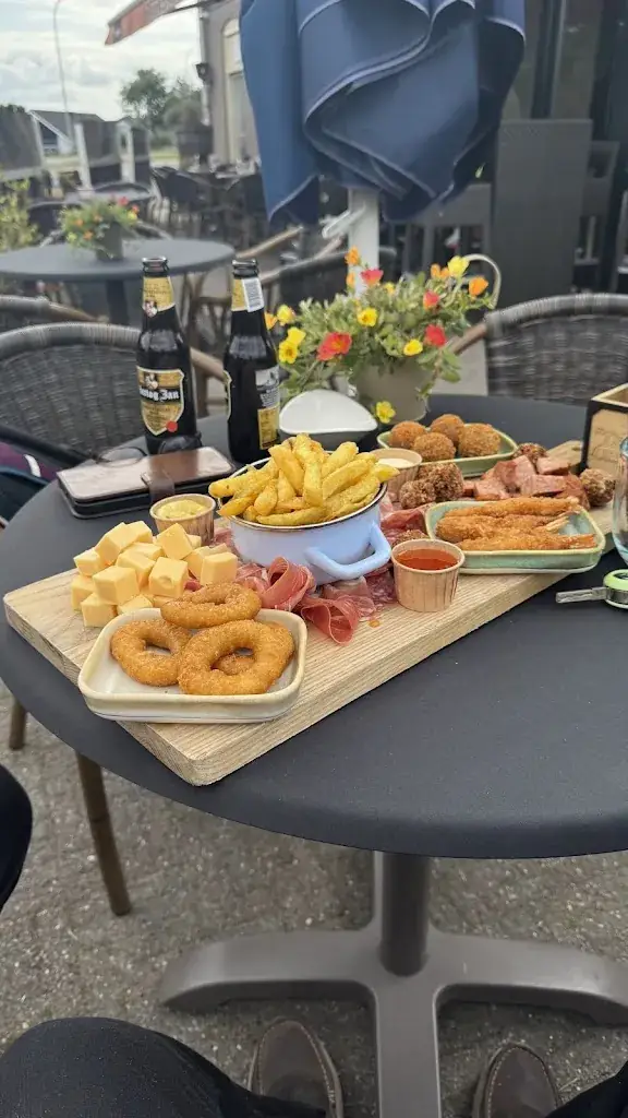 Café Restaurant De Oranjeboom_Hendrikskinderen_slider_image_2