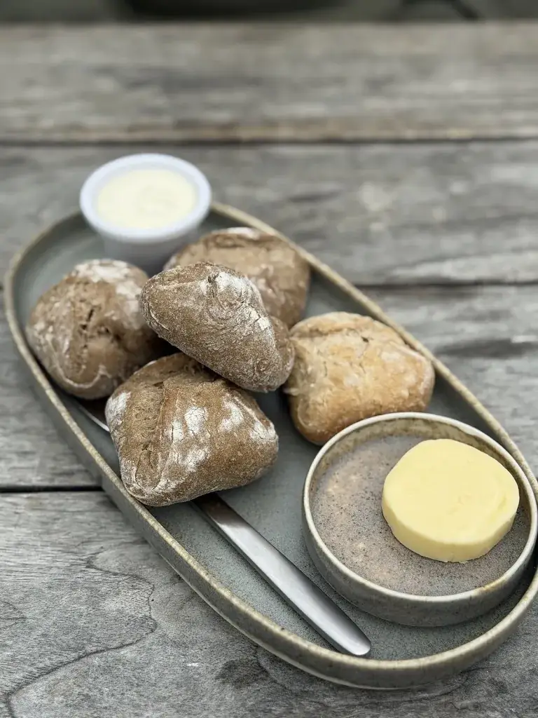 Nina_De Zeemeeuw_Noordwijk_recensione