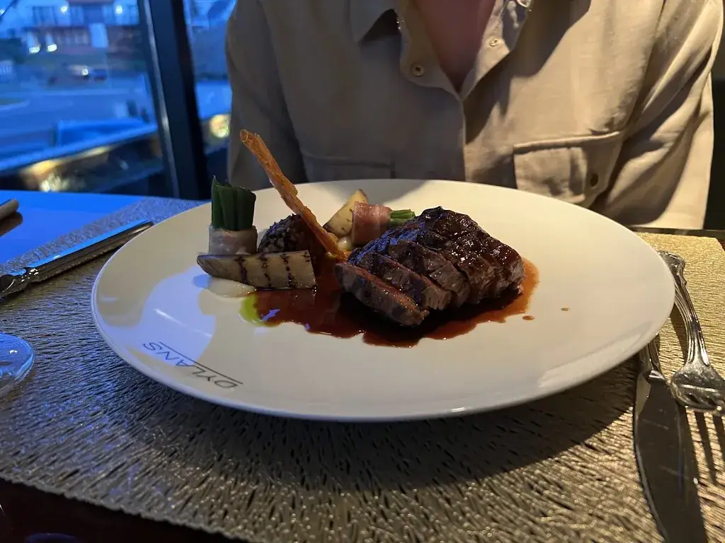 Menu_DYLANS | restaurant • bar • lounge_Noordwijk_image_3