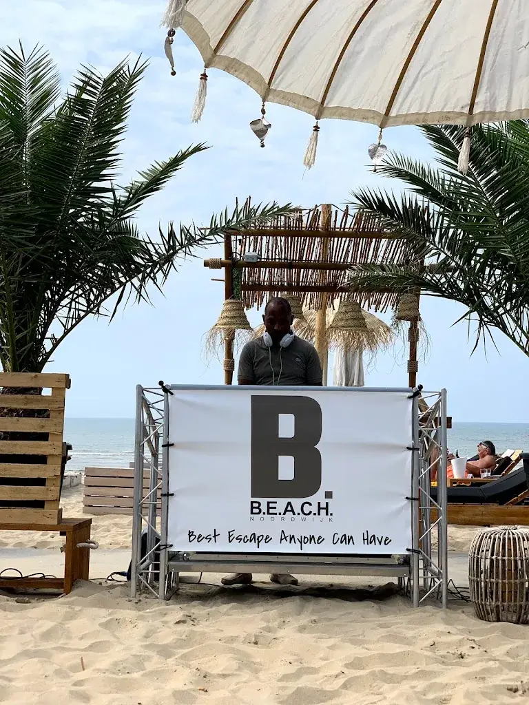 B.E.A.C.H. Noordwijk_Noordwijk_slider_image_3