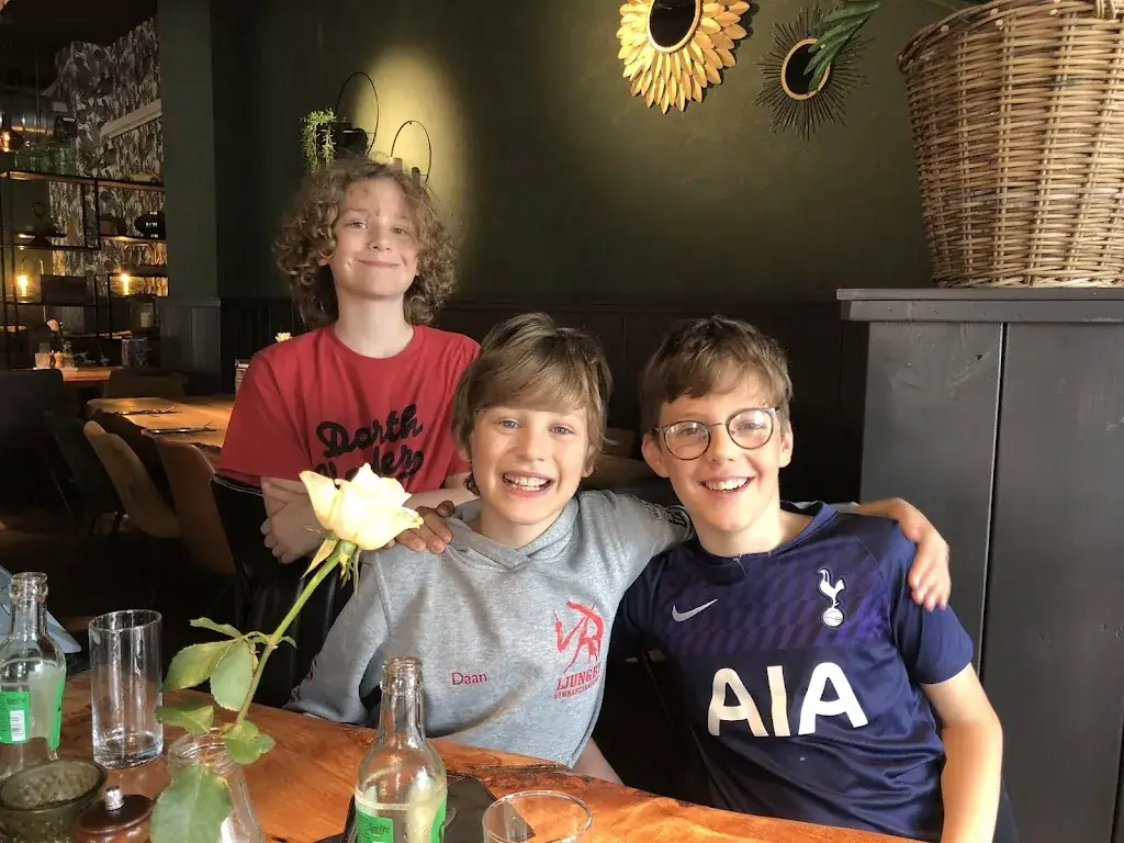 Roos Hogervorst_Brasserie Op Dorp_Noordwijkerhout_recensione