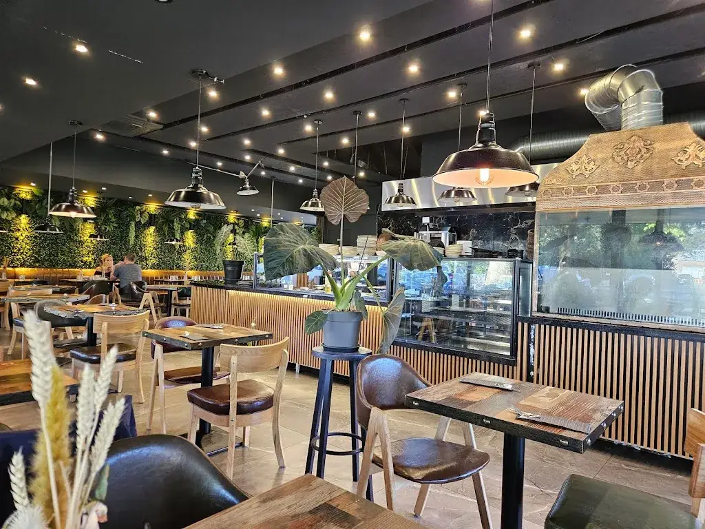 Meydani Grill_Voorschoten_slider_image_3