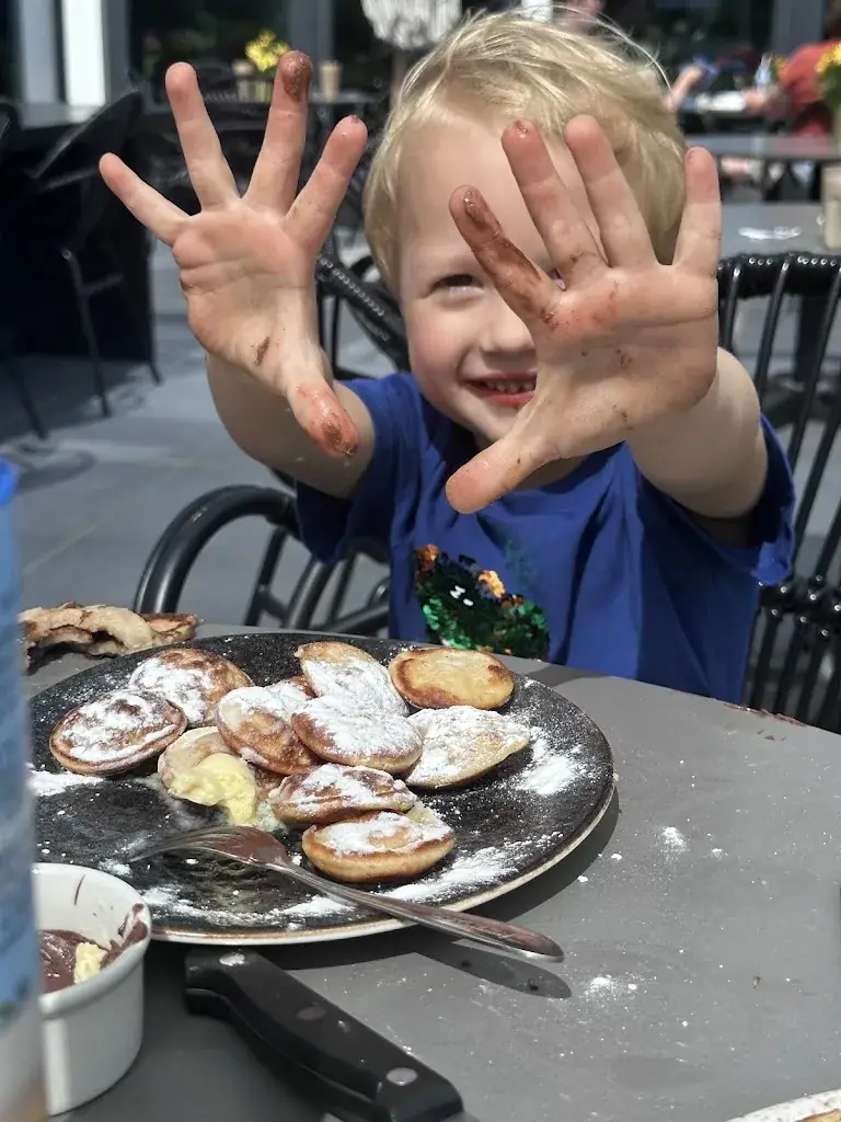 Margarita Kostina_Tante Tokkie_Voorschoten_recensione