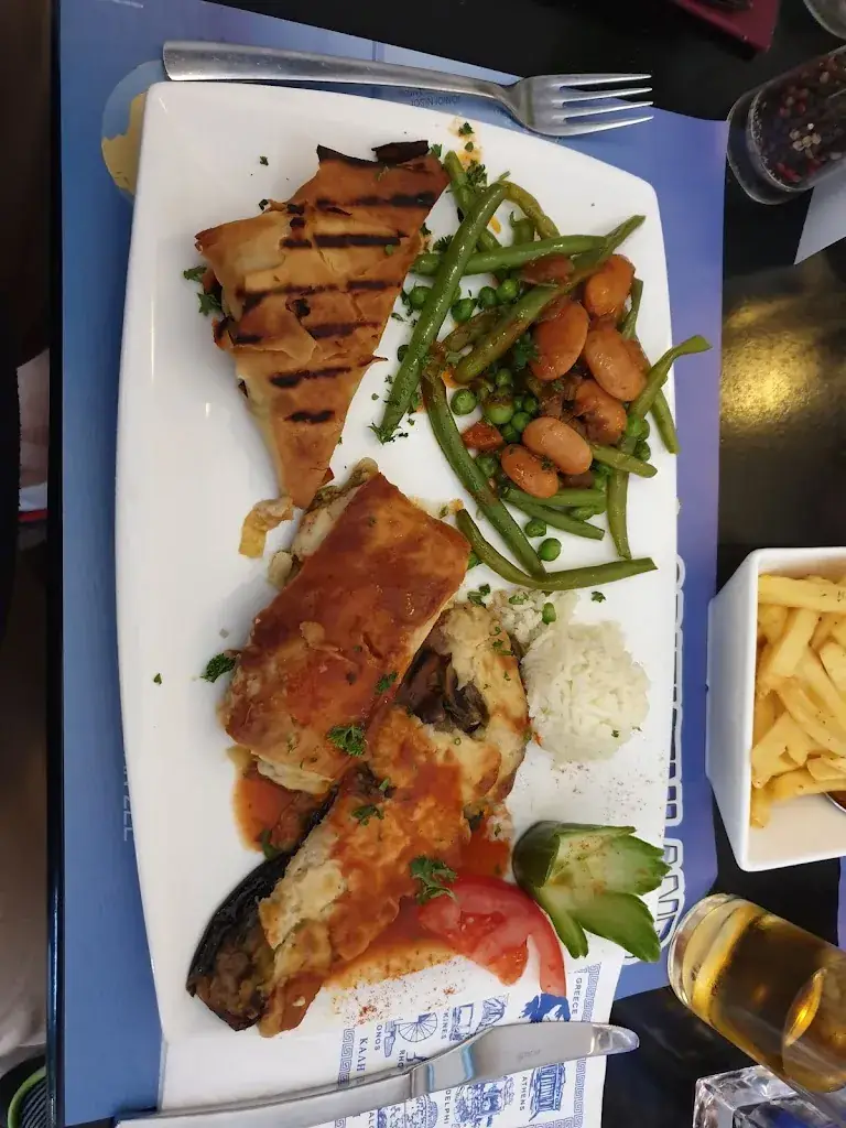 Peter DeBrass_Grieks Specialiteitenrestaurant Akropolis_Voorschoten_recensione