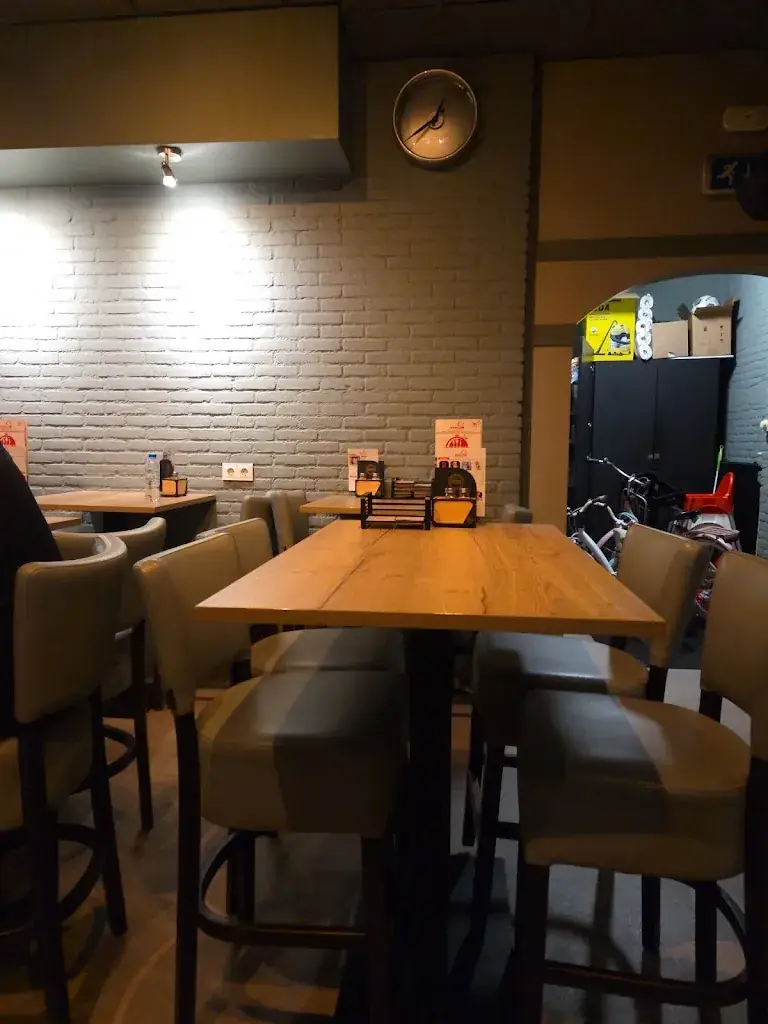 Grill Restaurant Shalom restaurant in Voorschoten