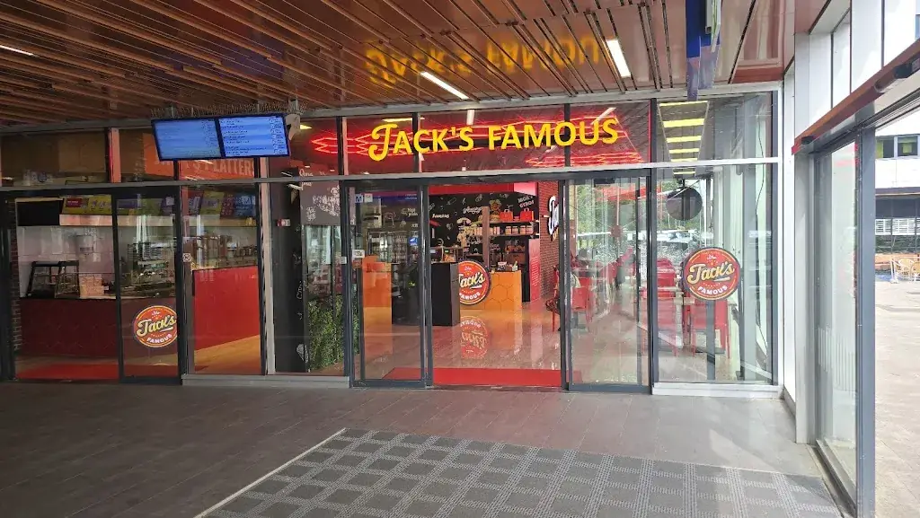 Jack's Famous (Station Alexander) restaurant in Rotterdam