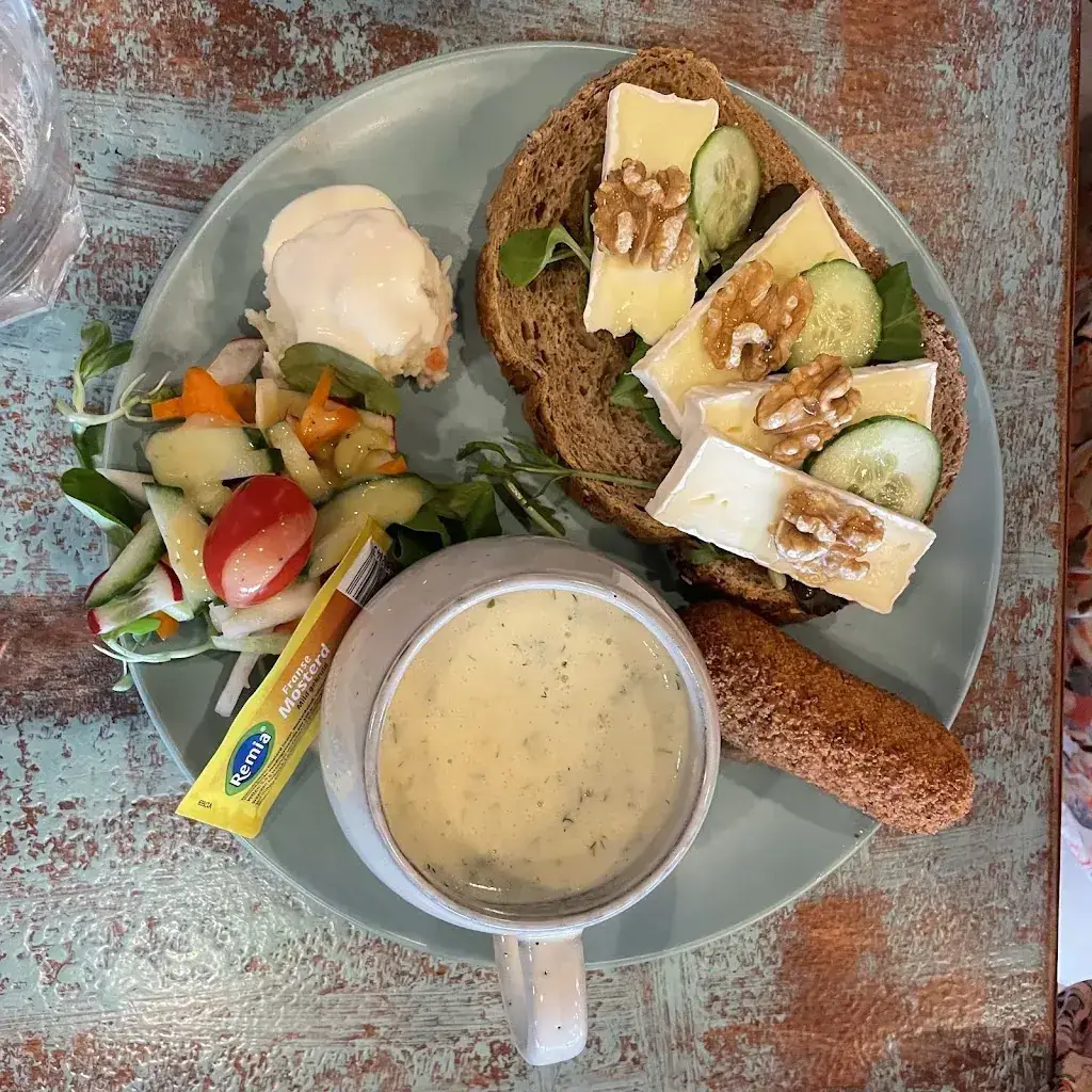 Juul_Dichtbij het hart_Rotterdam_review