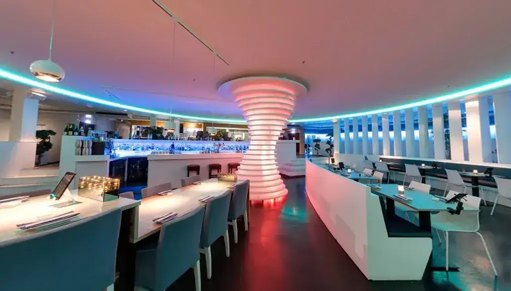 Shiki Sushi & Lounge_Rotterdam_slider_image_1